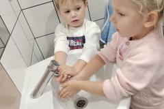 565151011_1615472113135608_7059209847109930368_n-Copy